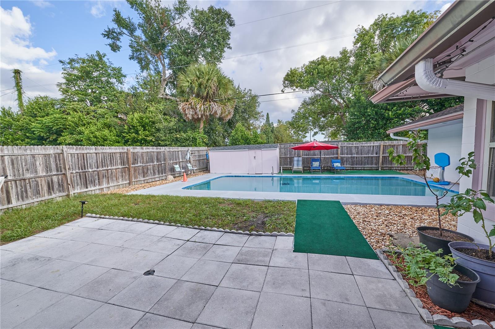 LONGDALE - Residential