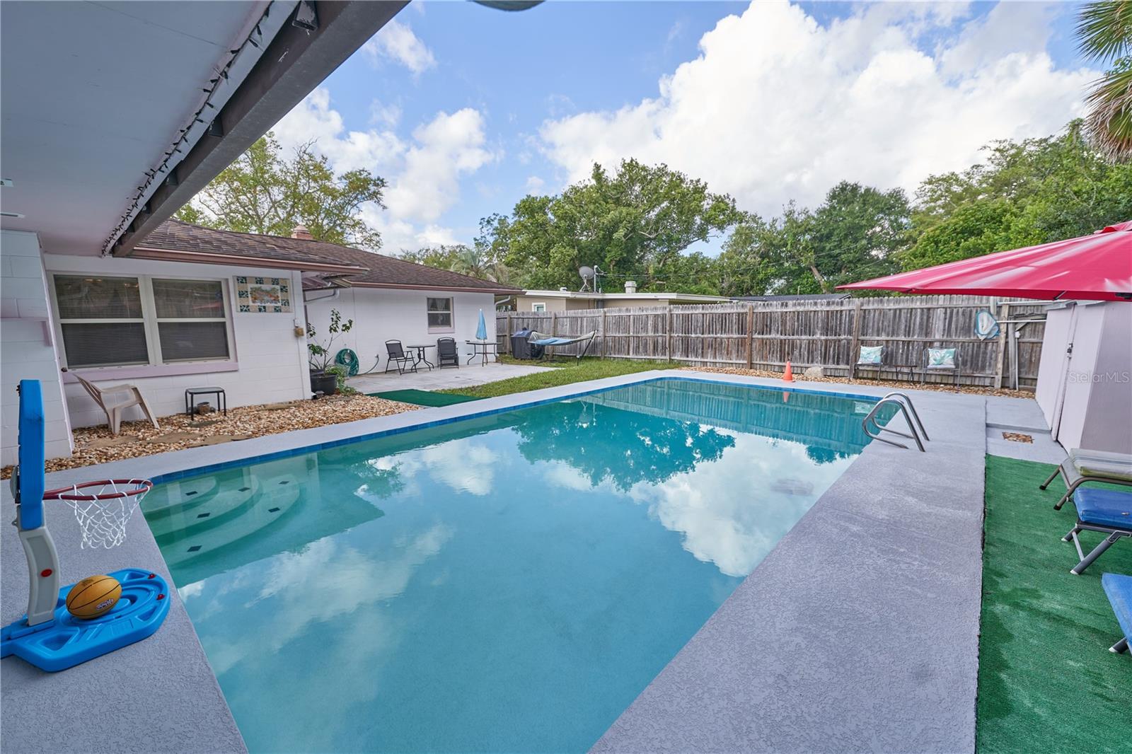 LONGDALE - Residential