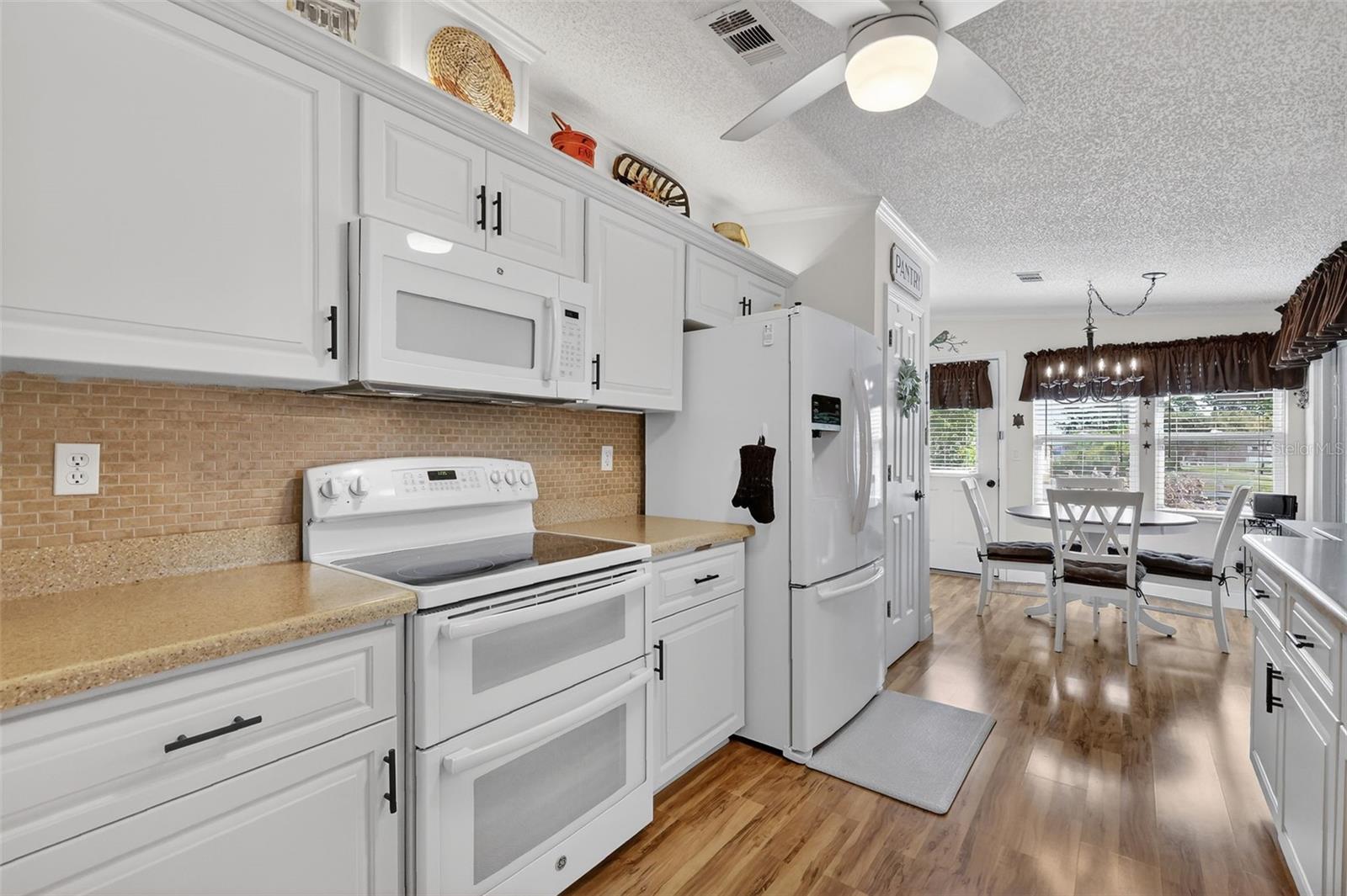 TAVARES FOX RUN MOBILE HOME - Residential