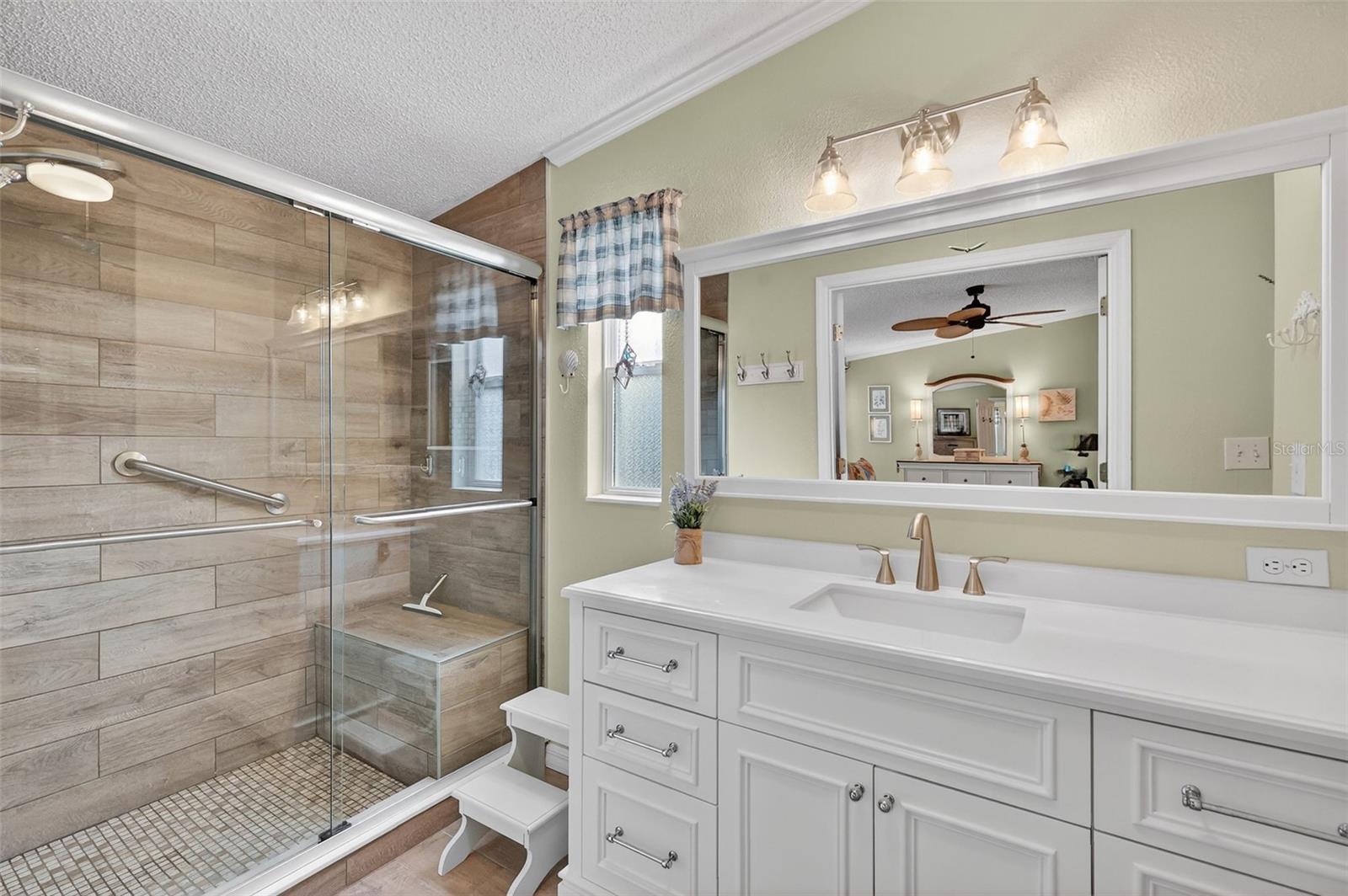 TAVARES FOX RUN MOBILE HOME - Residential