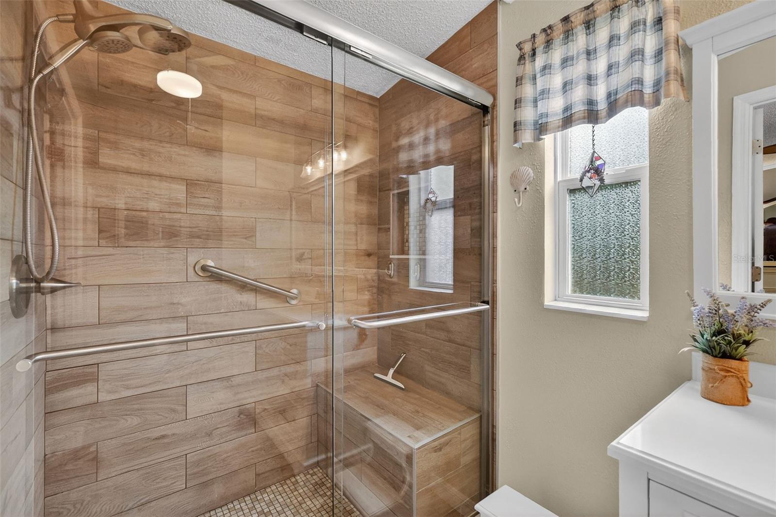 TAVARES FOX RUN MOBILE HOME - Residential