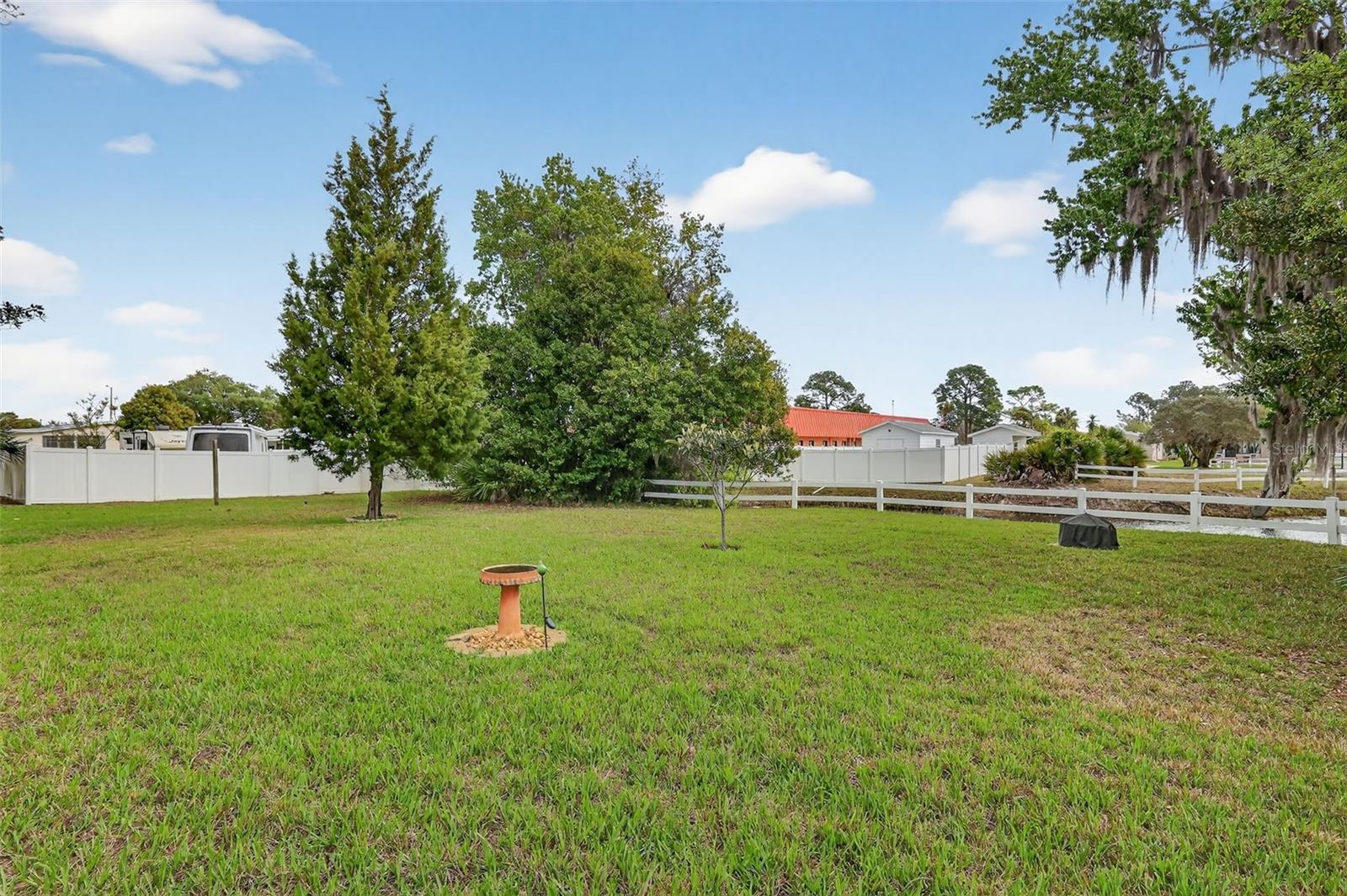 TAVARES FOX RUN MOBILE HOME - Residential