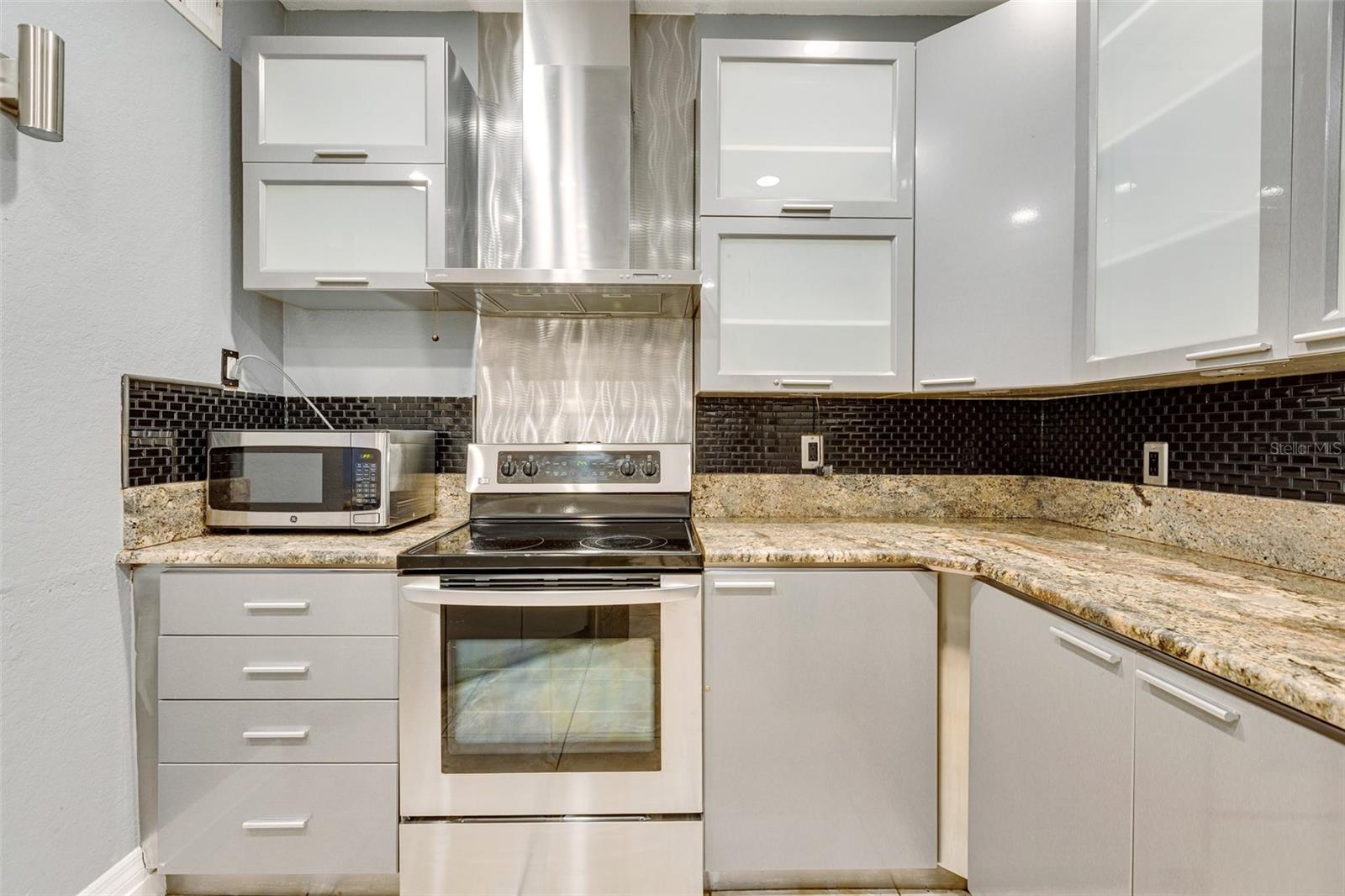 SERENADE ON PALMER RANCH - Residential