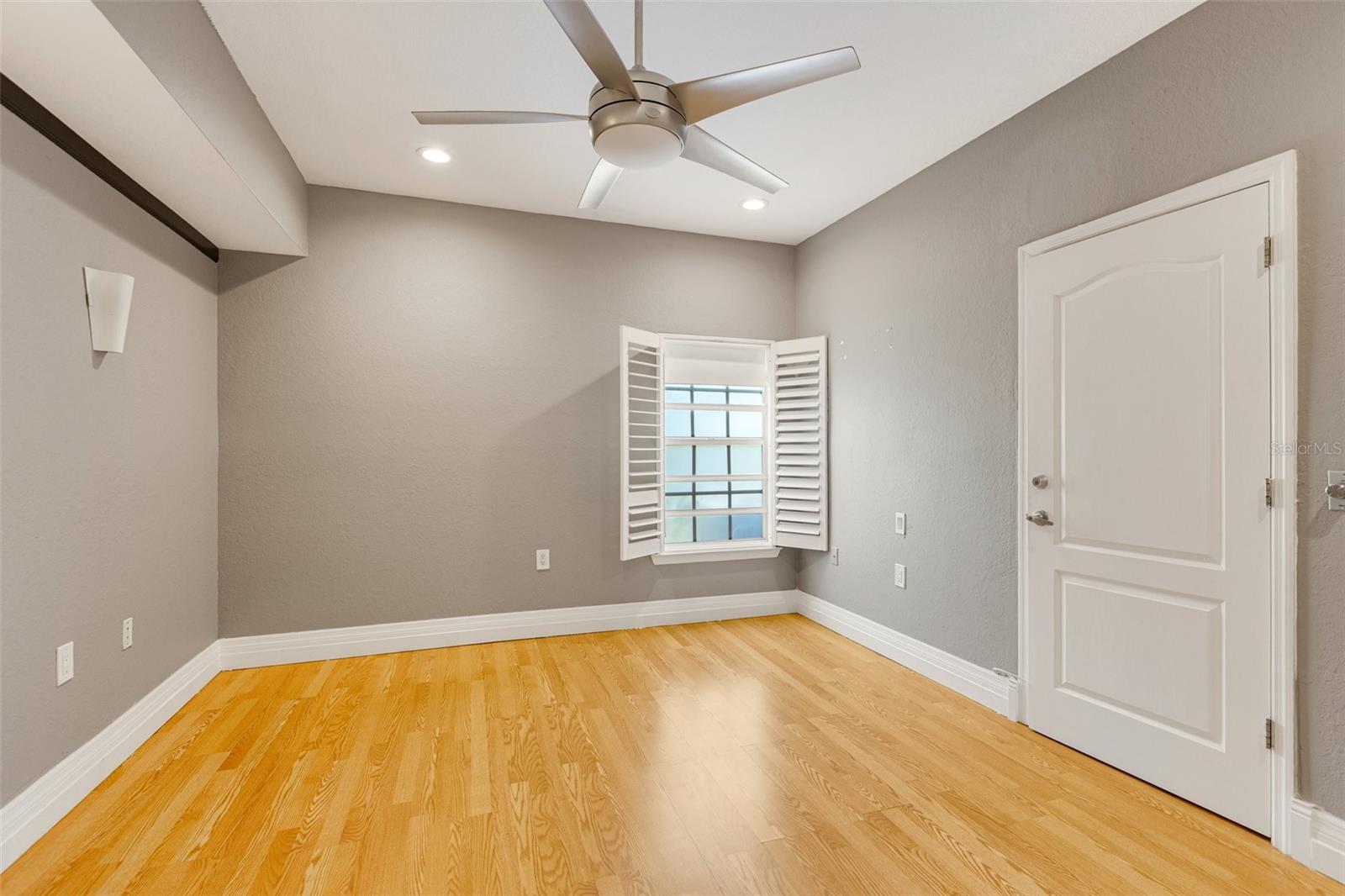 SERENADE ON PALMER RANCH - Residential