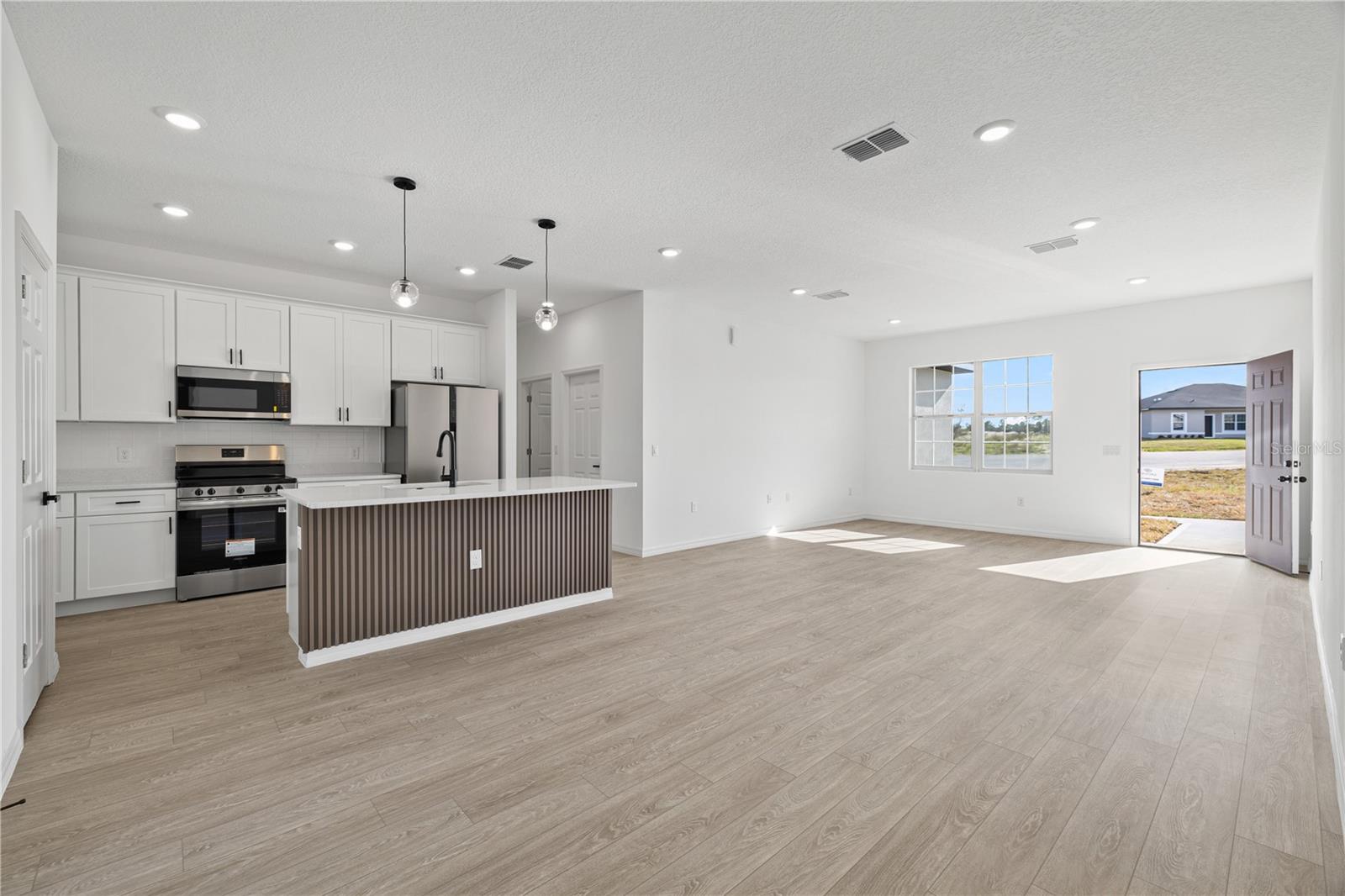 POINCIANA NEIGHBORHOOD 4 VILLAGE 7 - Residential