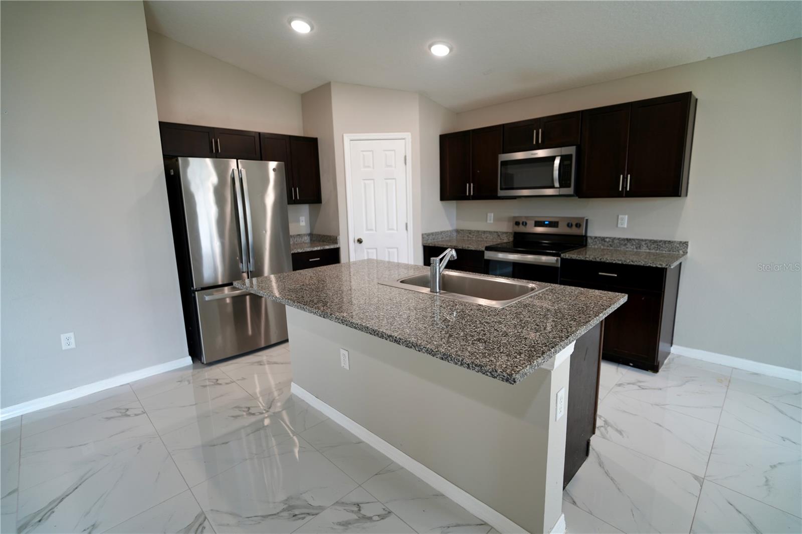 PINNACLE POINT - Residential