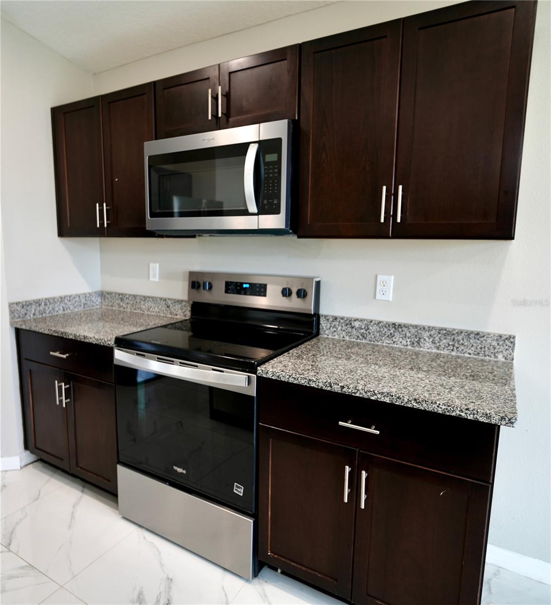 PINNACLE POINT - Residential