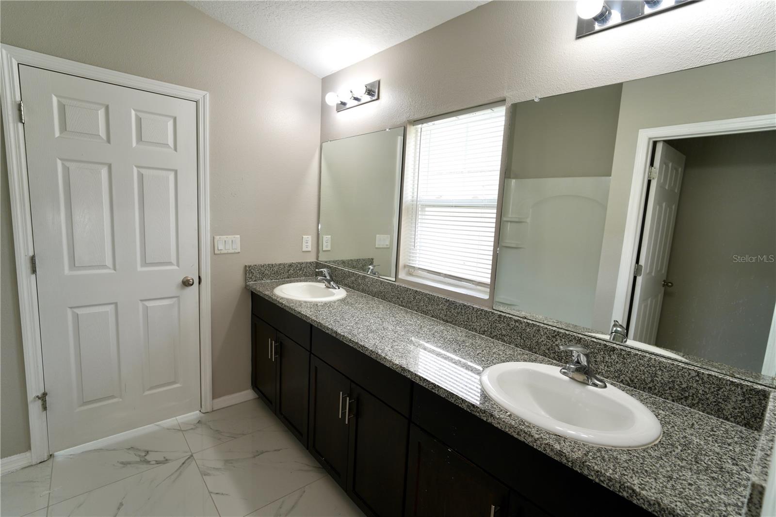 PINNACLE POINT - Residential