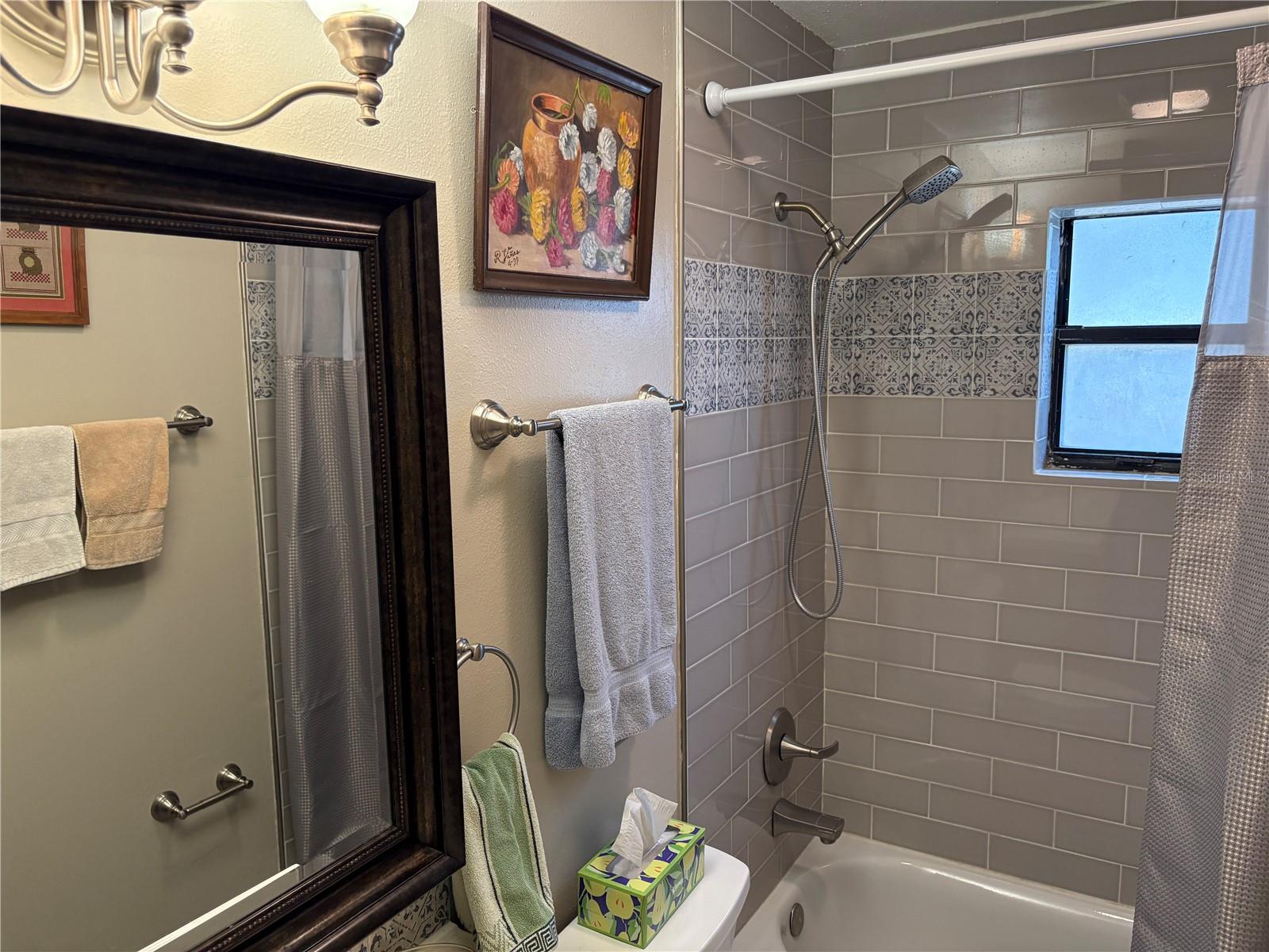 TWIN T OAKS - Residential