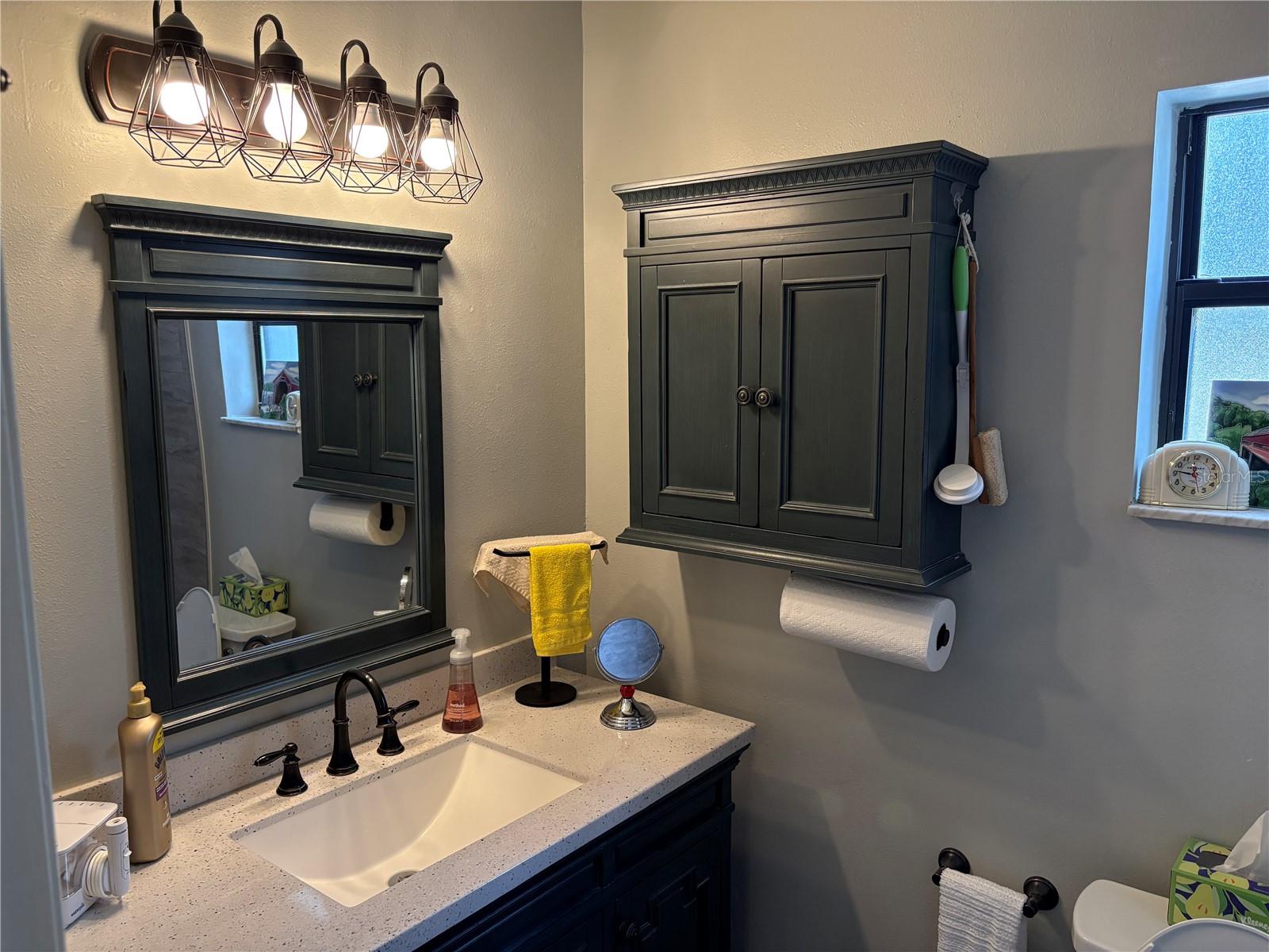 TWIN T OAKS - Residential