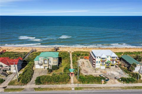 A home in PALM COAST