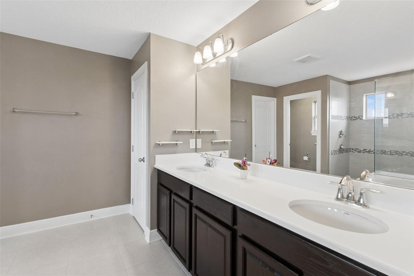 HUNTERS RUN PH 3 - Residential