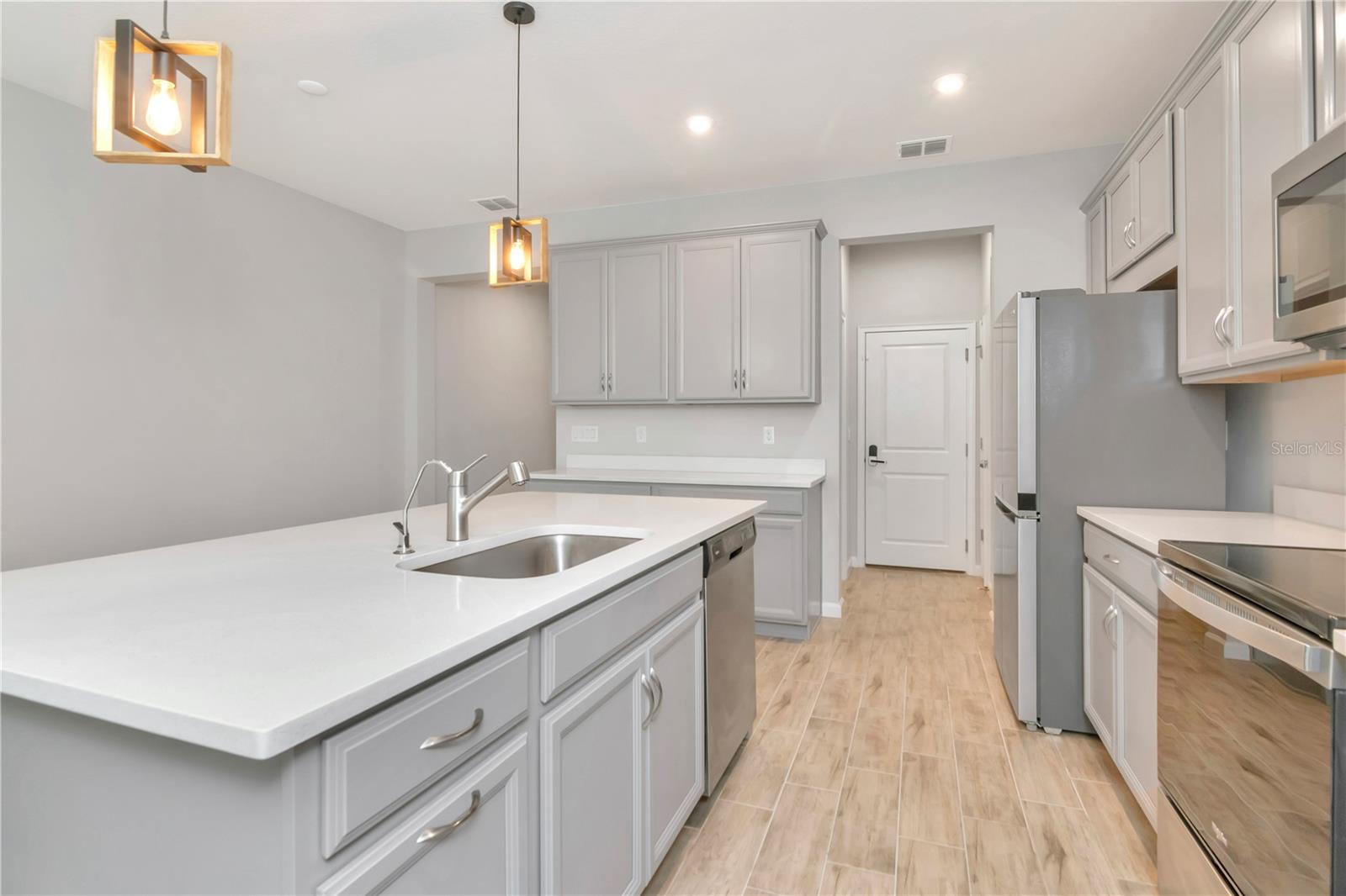 4262 CLOUD HOPPER WAY