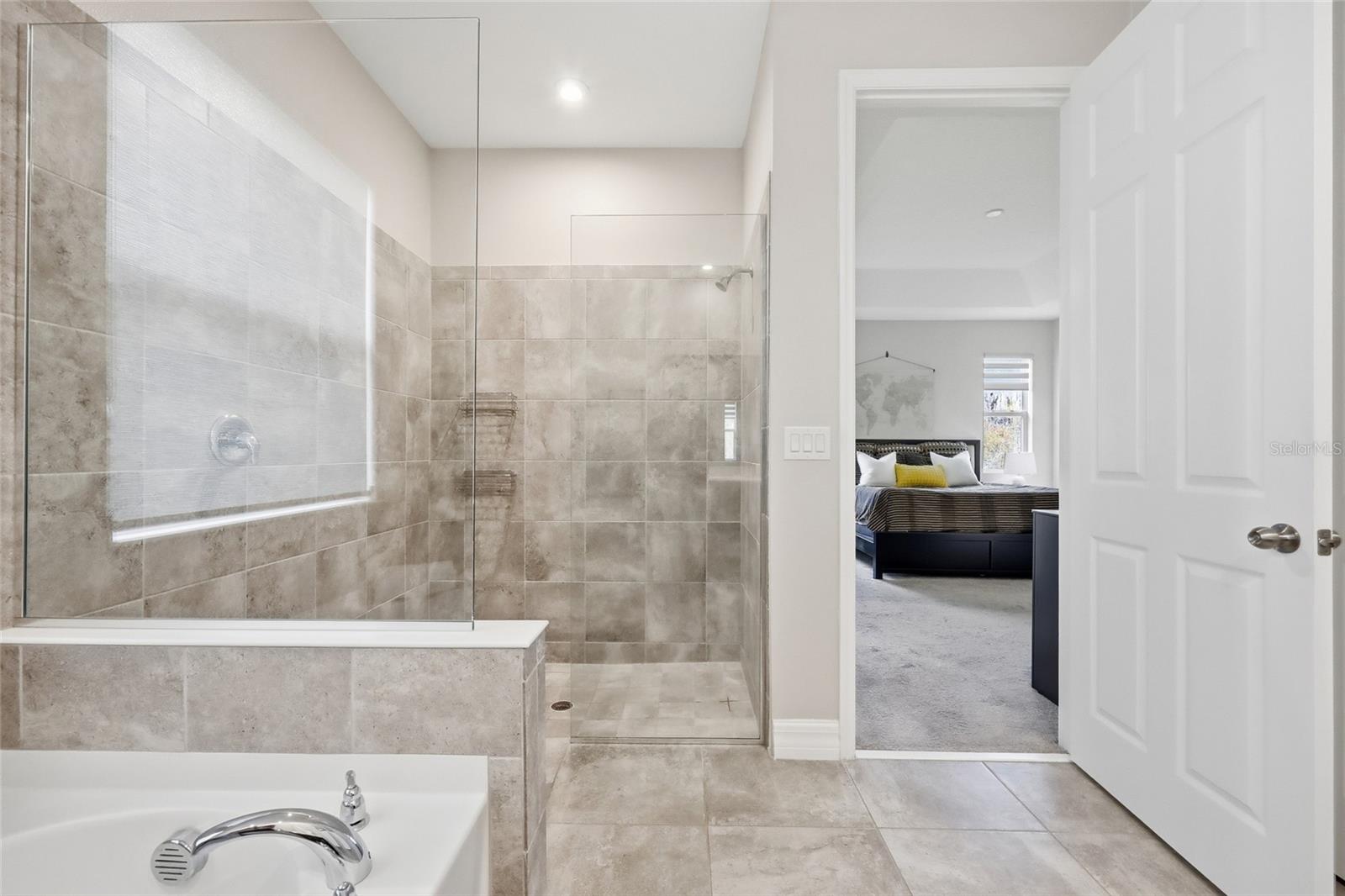 TAPESTRY PH 5 - Residential