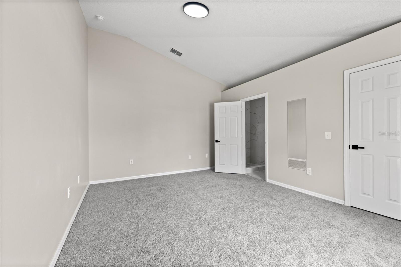 QUEENS COVE PH 04 - Residential