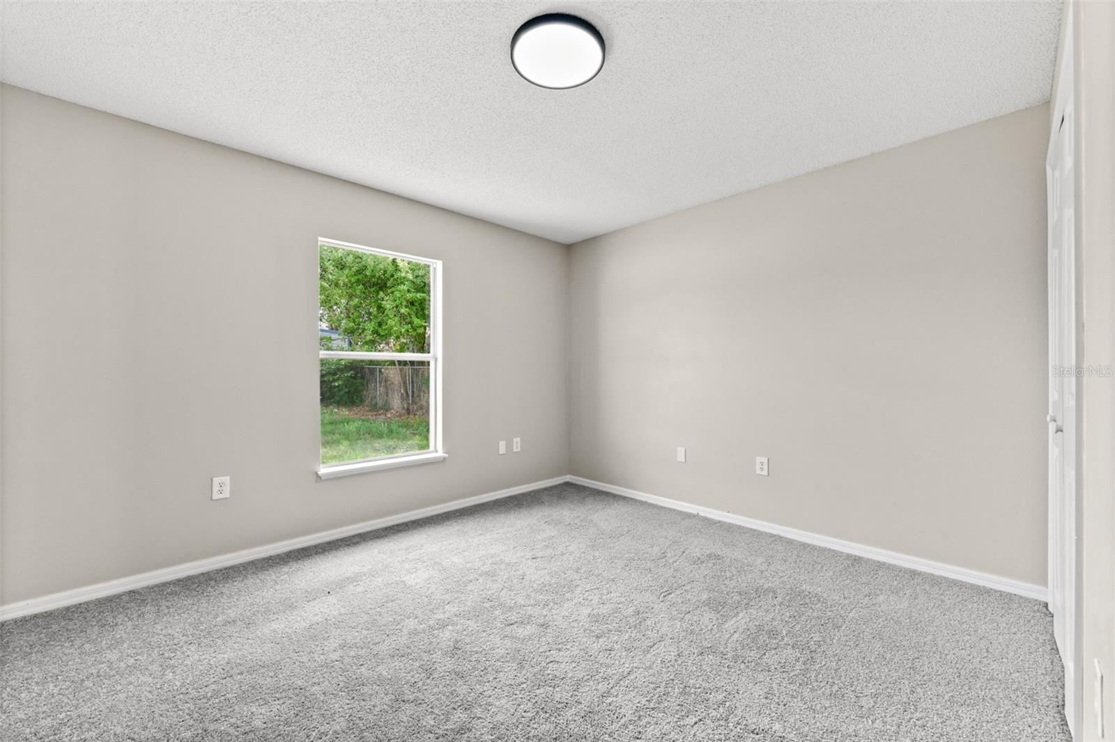 QUEENS COVE PH 04 - Residential