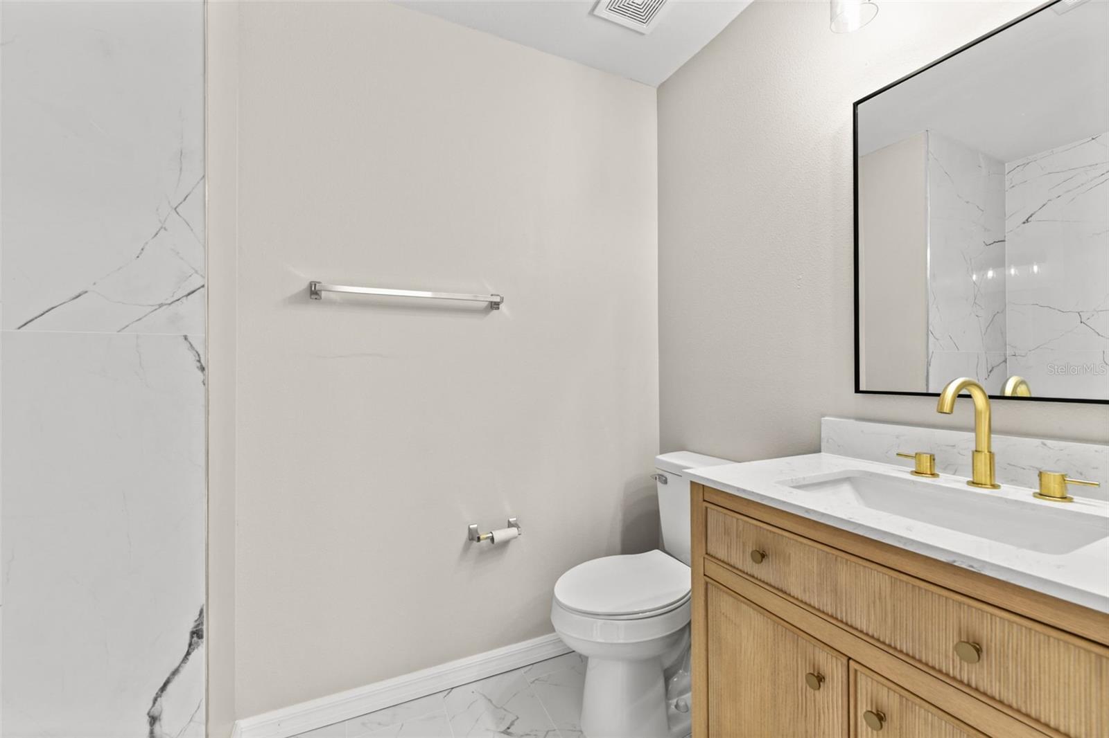 QUEENS COVE PH 04 - Residential