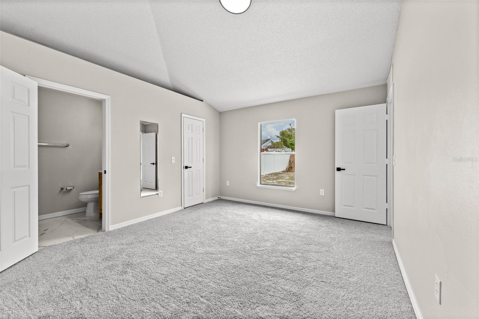 QUEENS COVE PH 04 - Residential