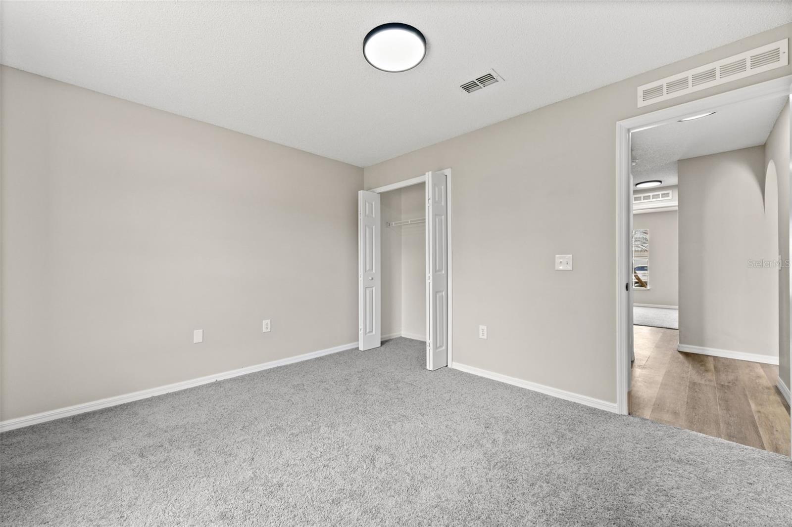 QUEENS COVE PH 04 - Residential