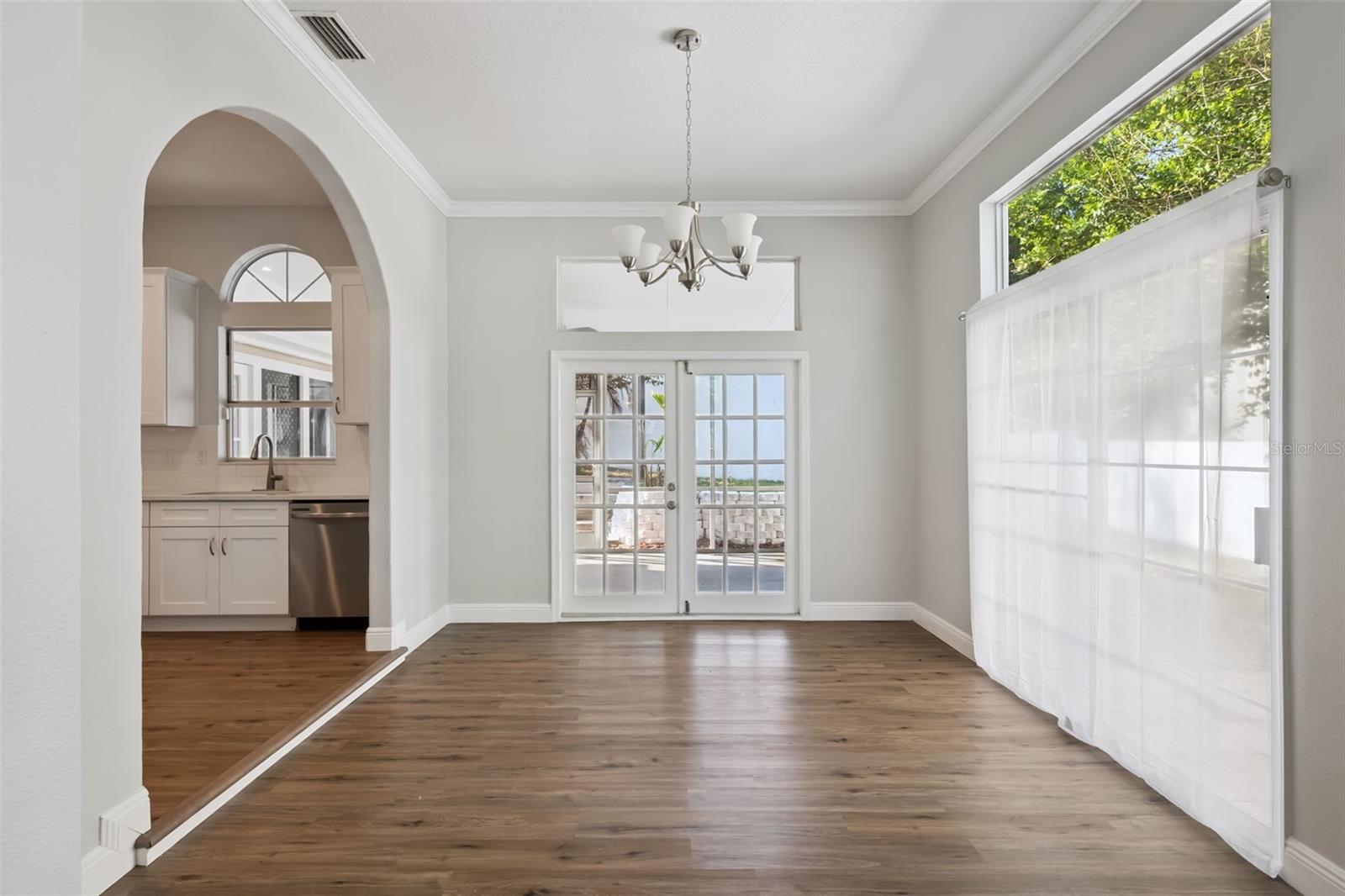 LONGWOOD GREEN REP - Residential