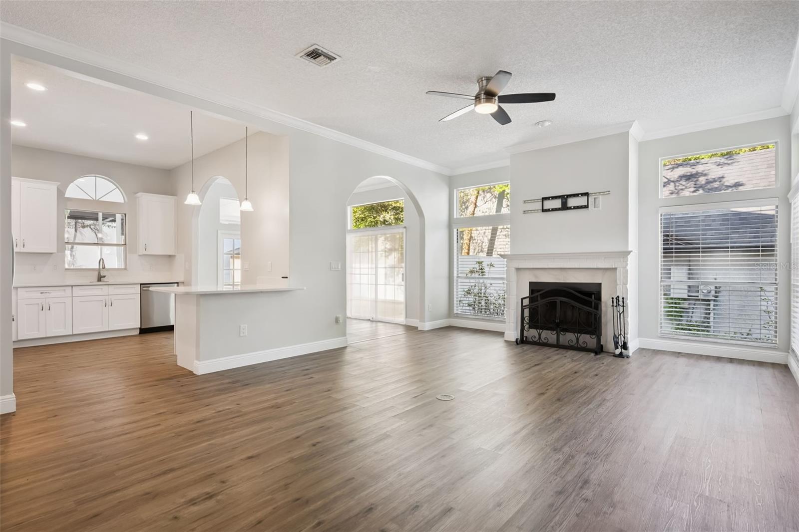 LONGWOOD GREEN REP - Residential