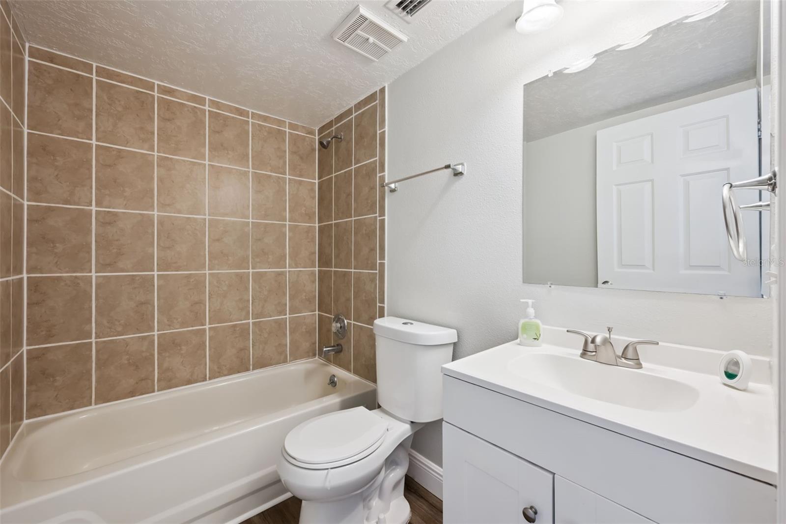 LONGWOOD GREEN REP - Residential