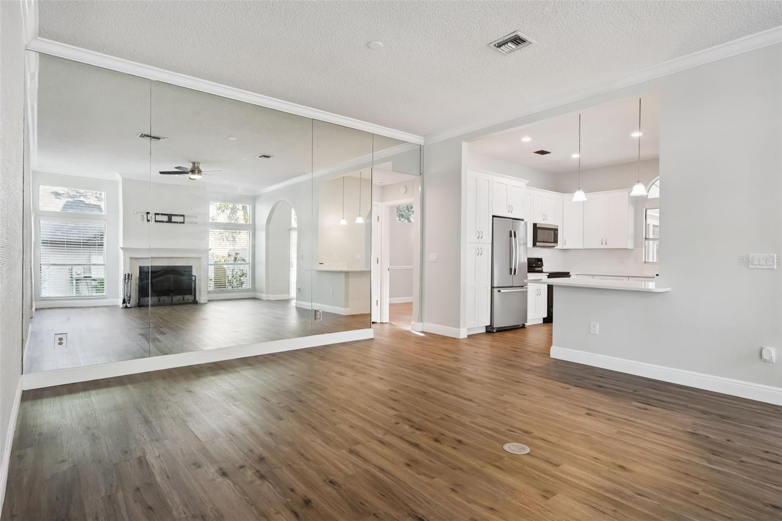 LONGWOOD GREEN REP - Residential