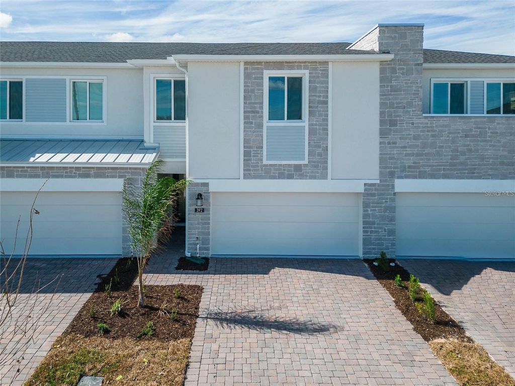 Photo of 392 Nine Iron Drive, Davenport, FL 33896 (MLS # O6377450)