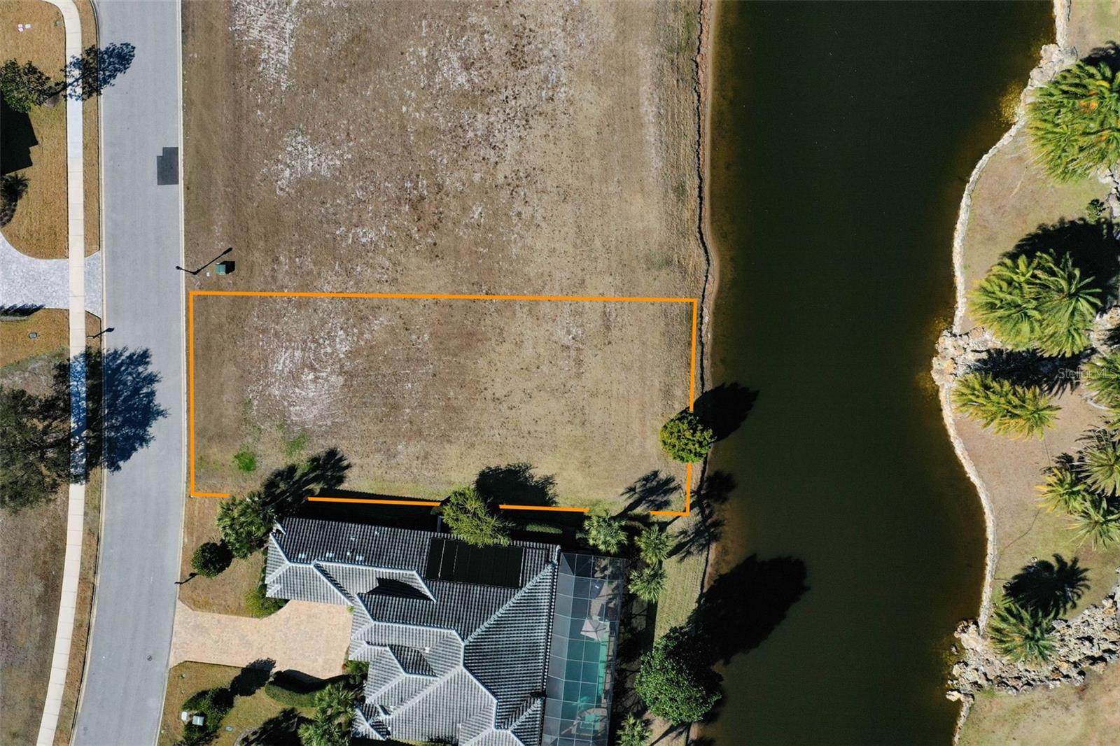 HAMMOCK BEACH - Land