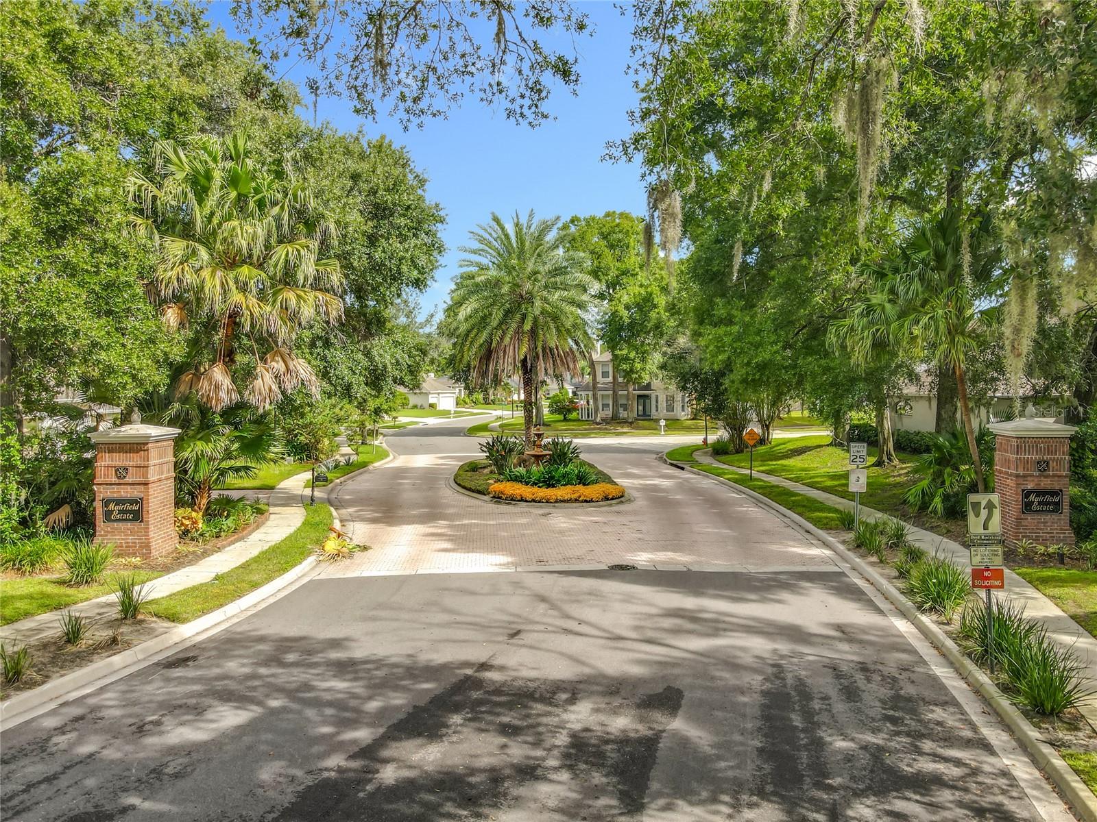 809 MUIRFIELD CIRCLE