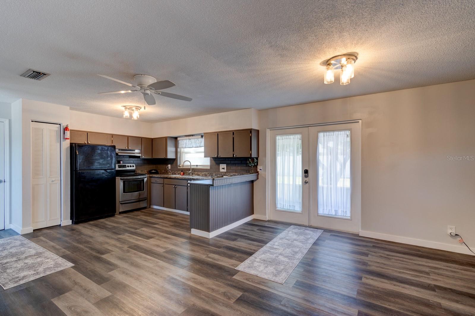 888 W COQUINA DRIVE