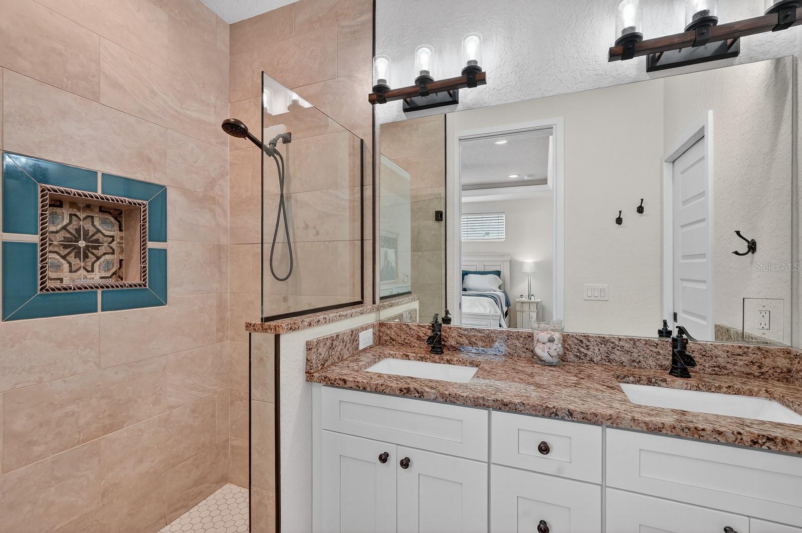 AVALON BY SEA - Residential