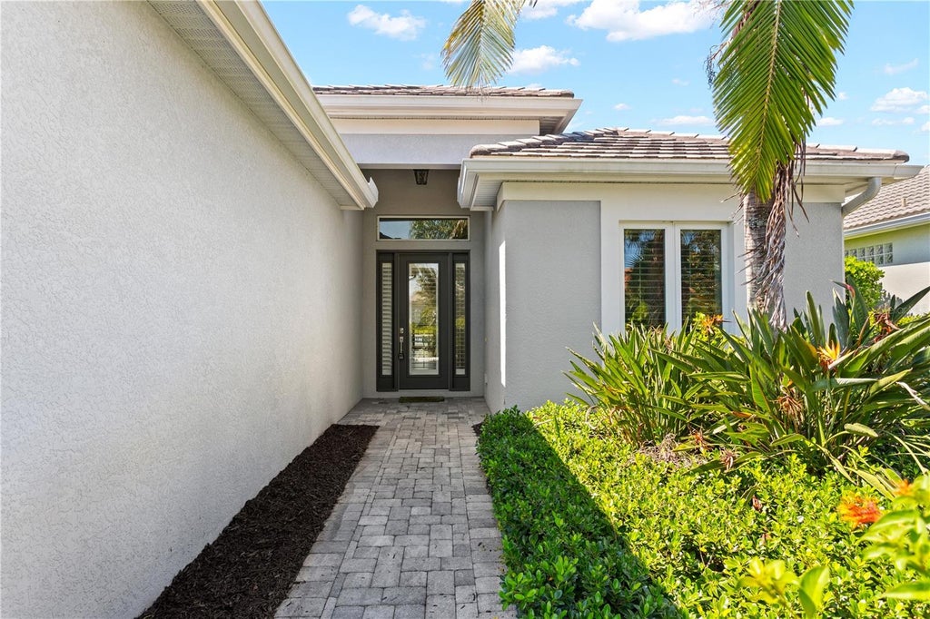 Photo of 4940 Tobermory Way, Bradenton, FL 34211 (MLS # TB8553535)