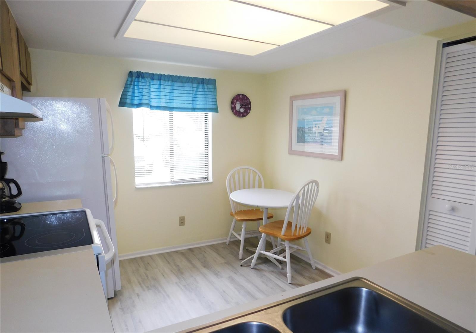 EAST LAKE WOODLANDS CYPRESS ESTATES - Residential Lease