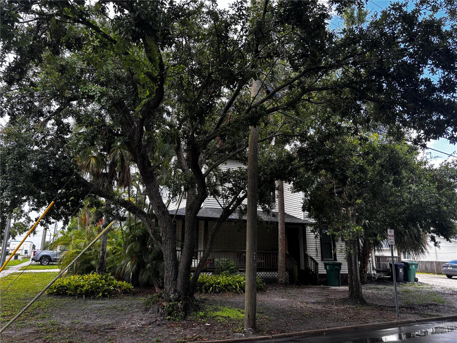 1117 4TH STREET W