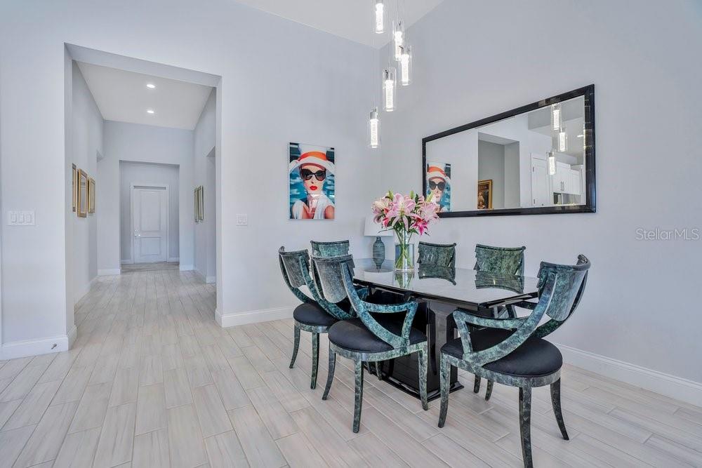 10481 ROYAL CYPRESS WAY