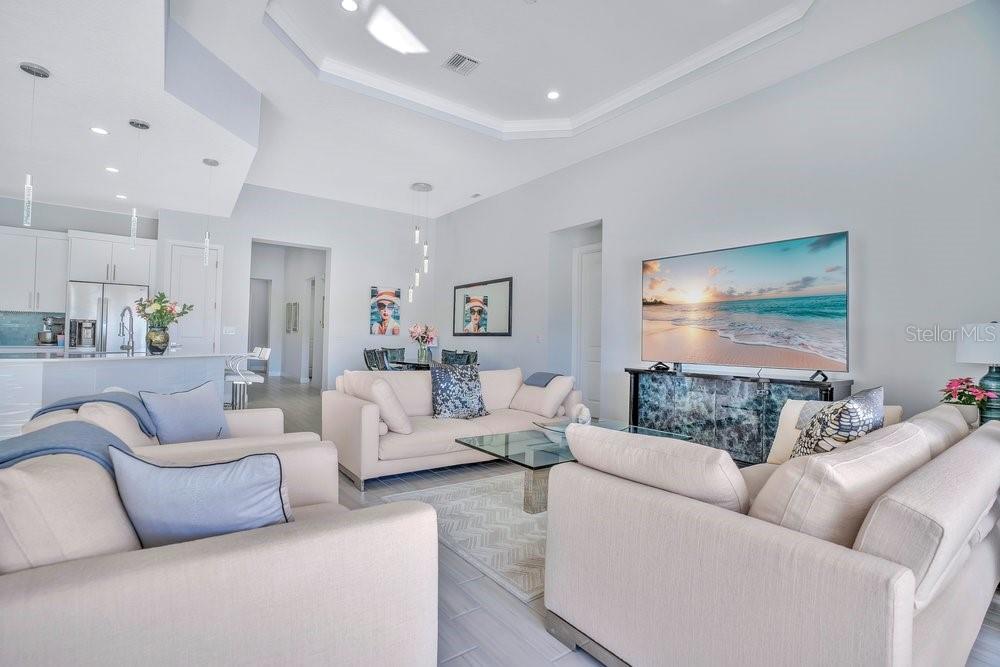 10481 ROYAL CYPRESS WAY