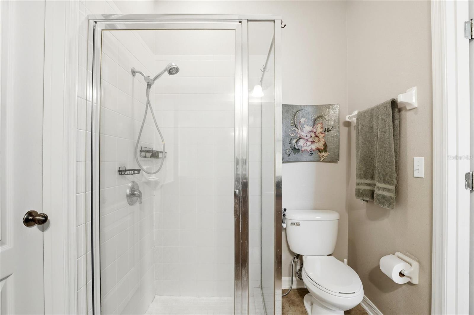 BELLA VIDA - Residential Lease