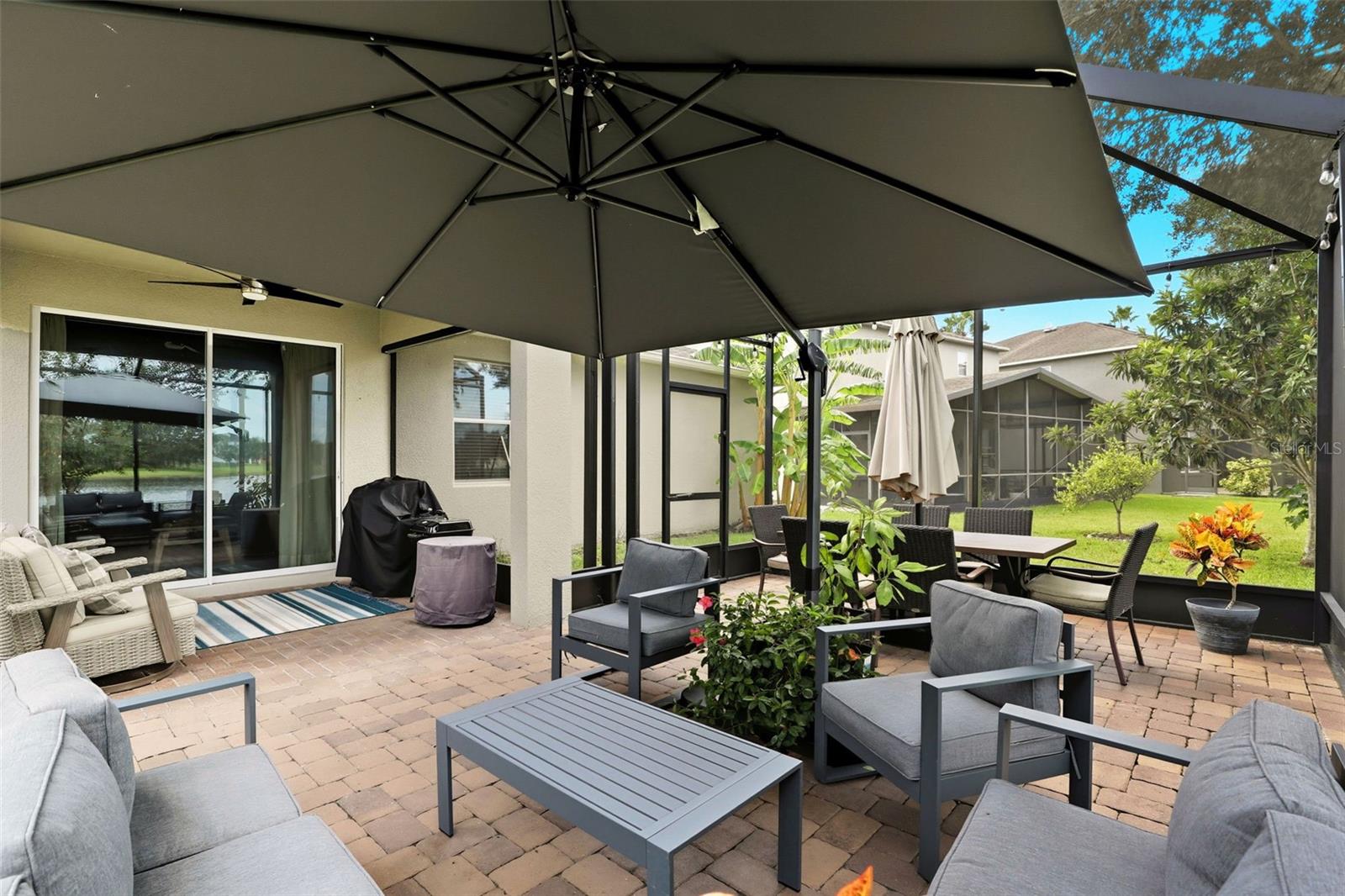 BELLA VIDA - Residential Lease