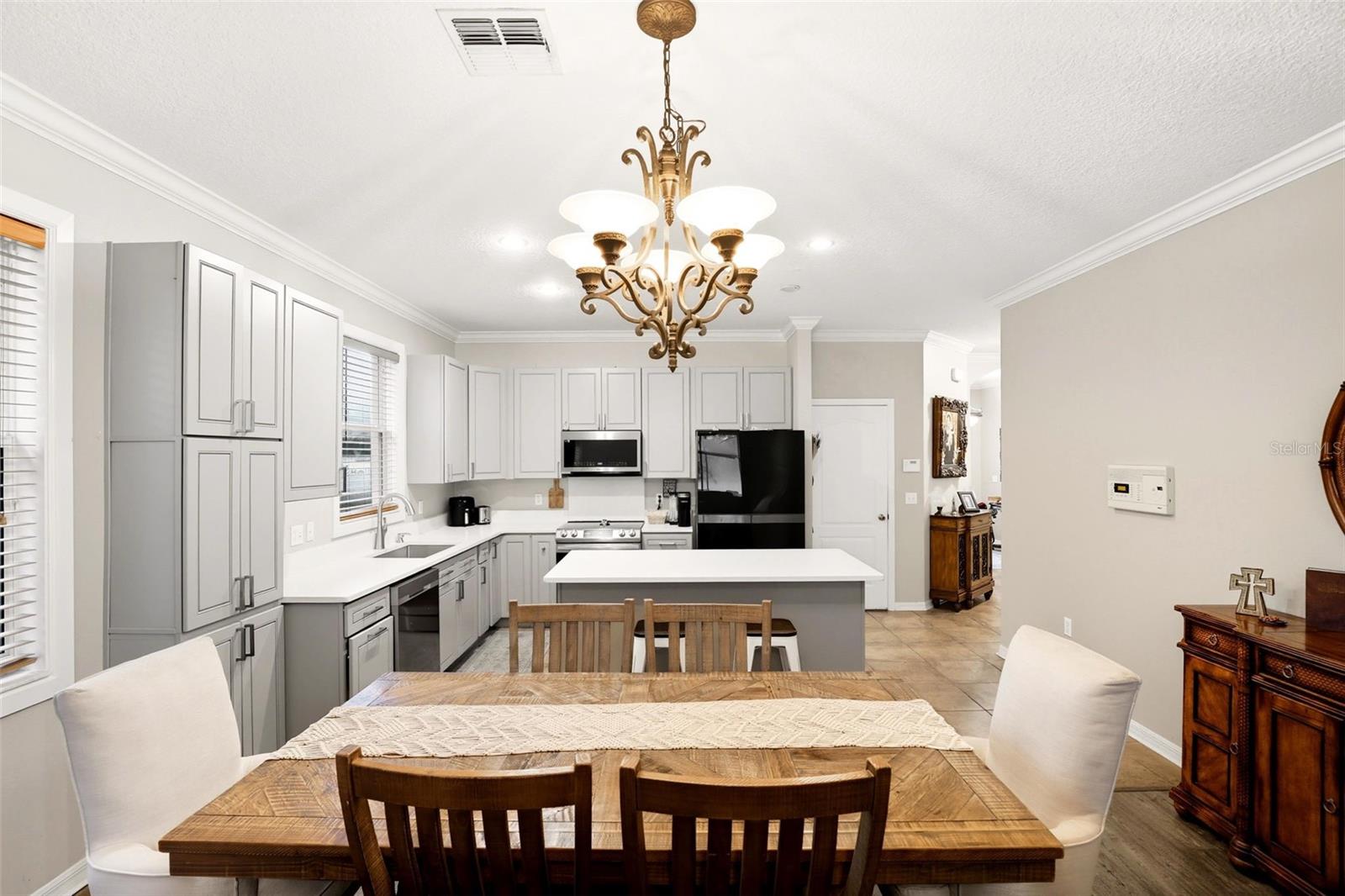 BELLA VIDA - Residential Lease