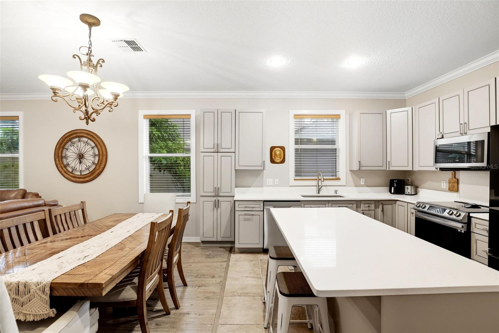 BELLA VIDA - Residential Lease