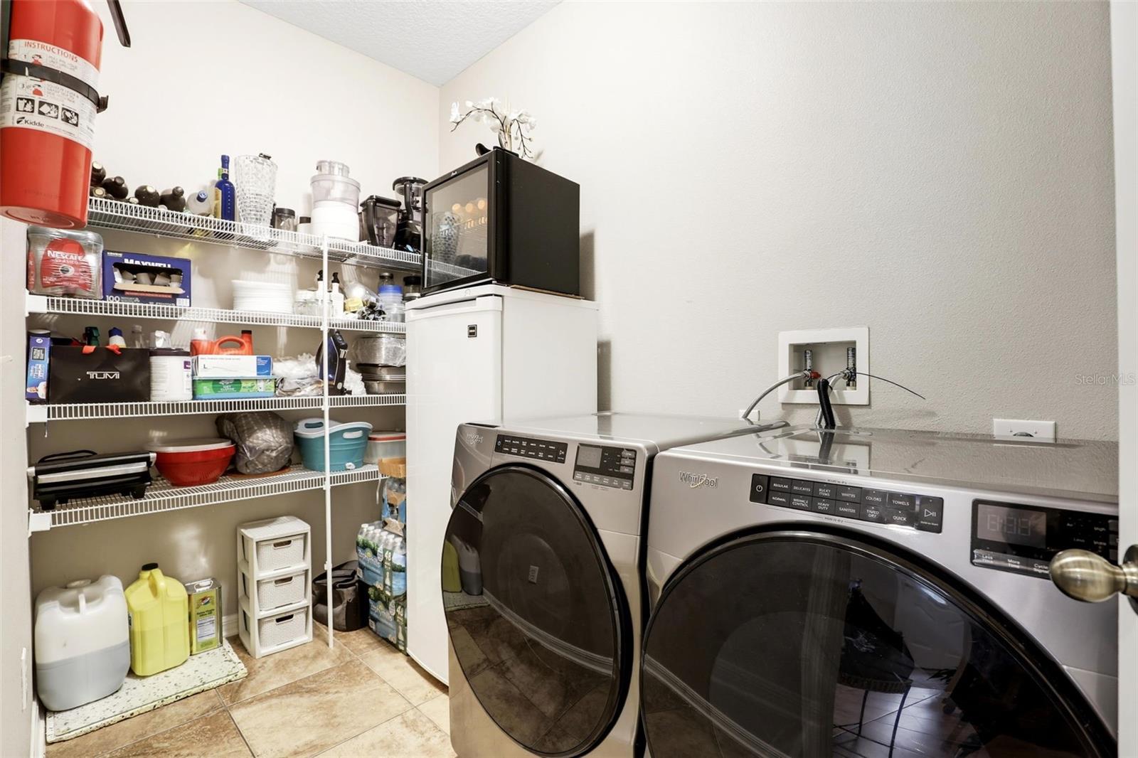 BELLA VIDA - Residential Lease