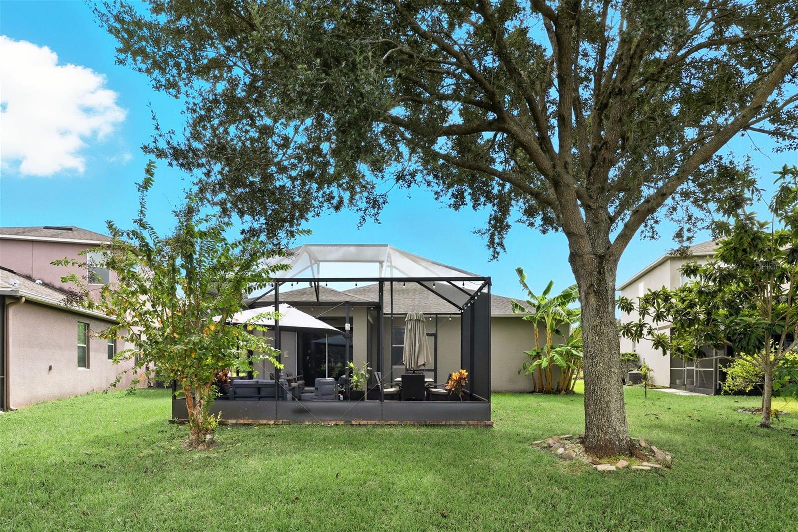 BELLA VIDA - Residential Lease