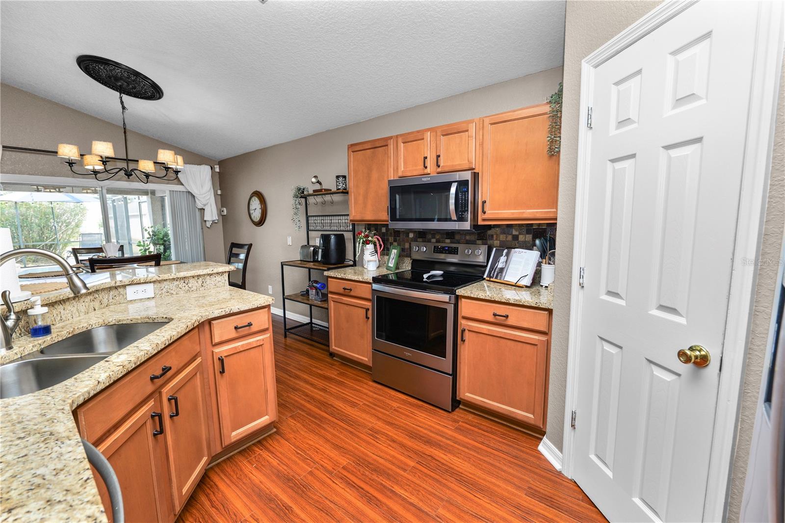 BUCKEYE POINTE - Residential