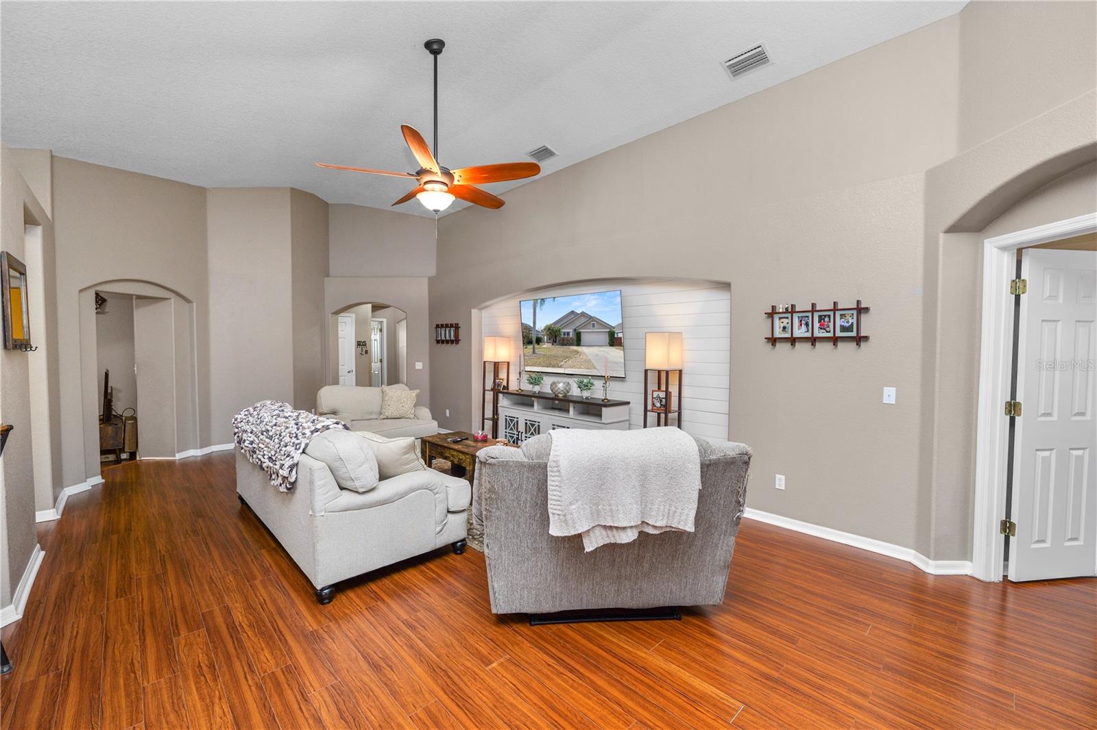 BUCKEYE POINTE - Residential