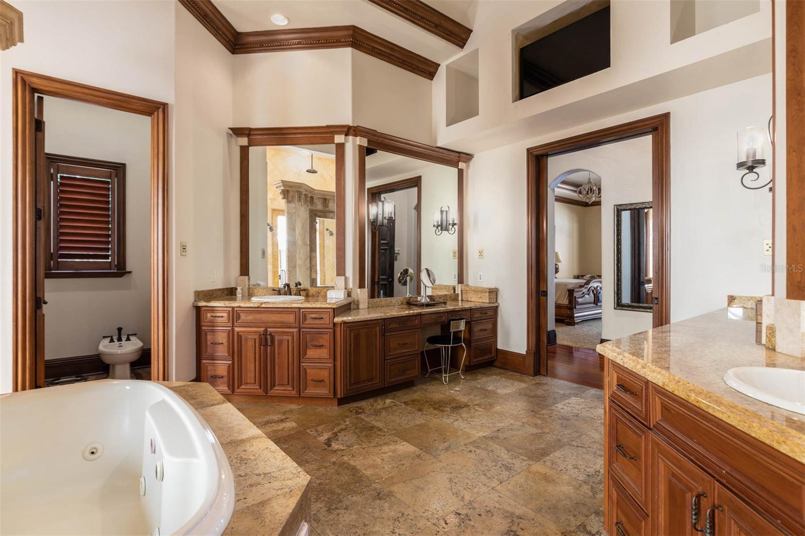 BAYOU CLUB ESTATES TR 2 PH 3 - Residential