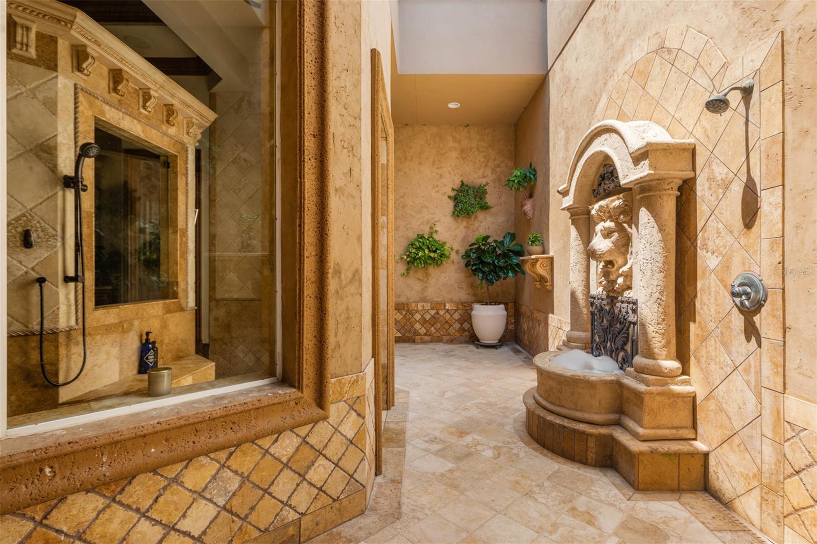 BAYOU CLUB ESTATES TR 2 PH 3 - Residential