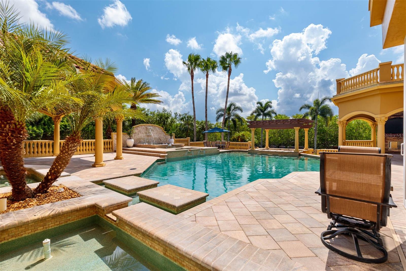 BAYOU CLUB ESTATES TR 2 PH 3 - Residential