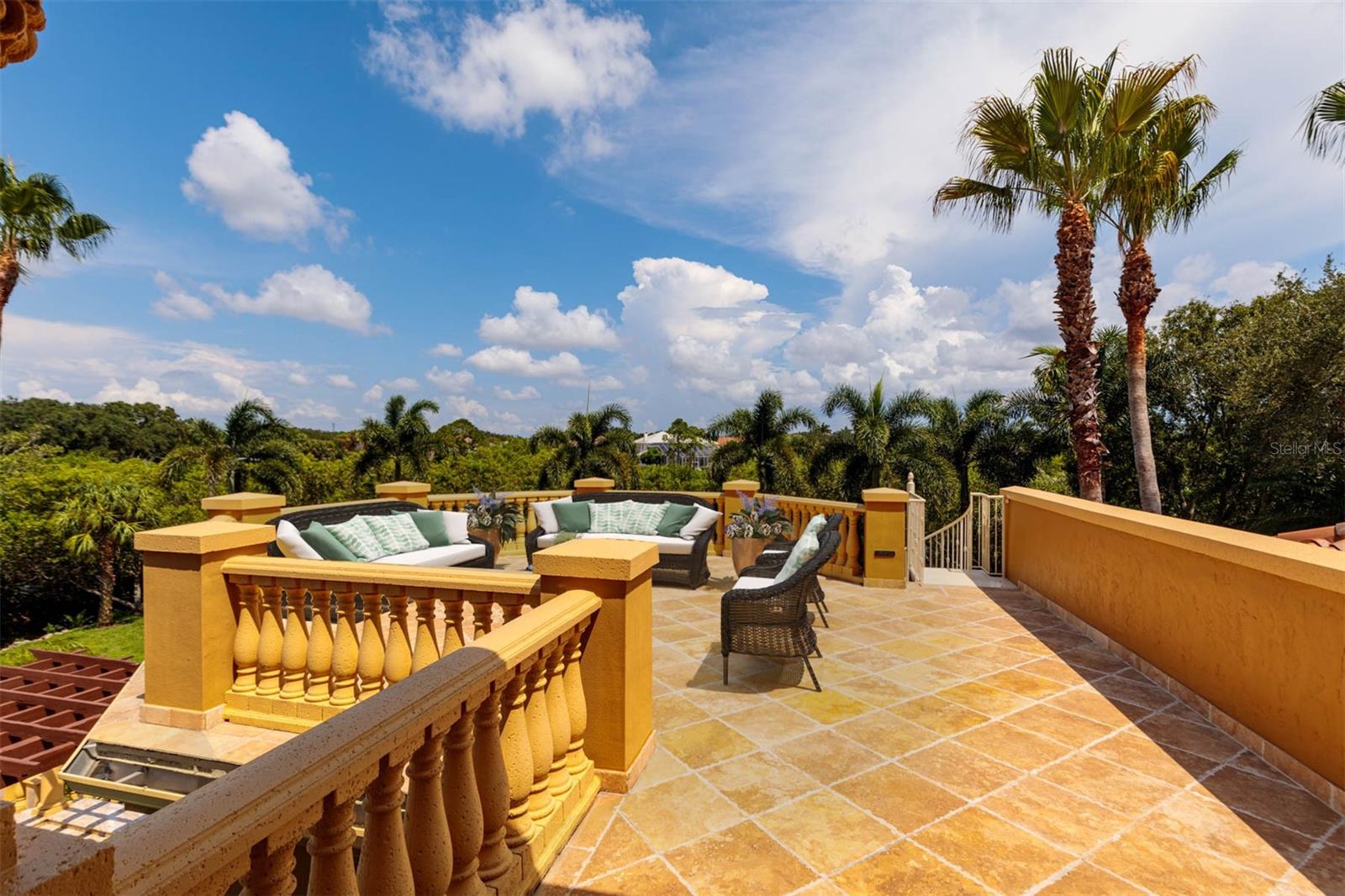 BAYOU CLUB ESTATES TR 2 PH 3 - Residential