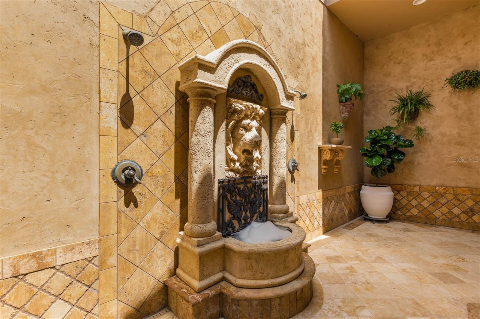 BAYOU CLUB ESTATES TR 2 PH 3 - Residential